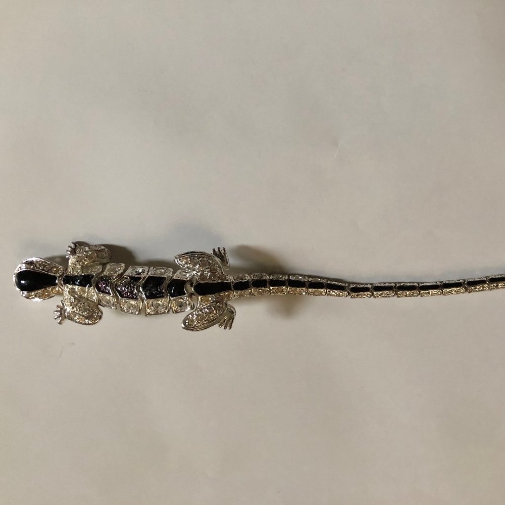 Lizard pin brooch silver tone